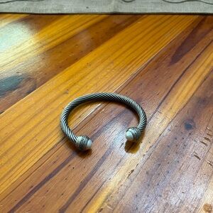 Elegant Silver Twisted Bracelet